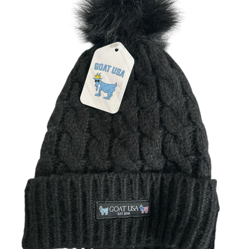GOAT New With Tags Pom Pom winter hat beanie